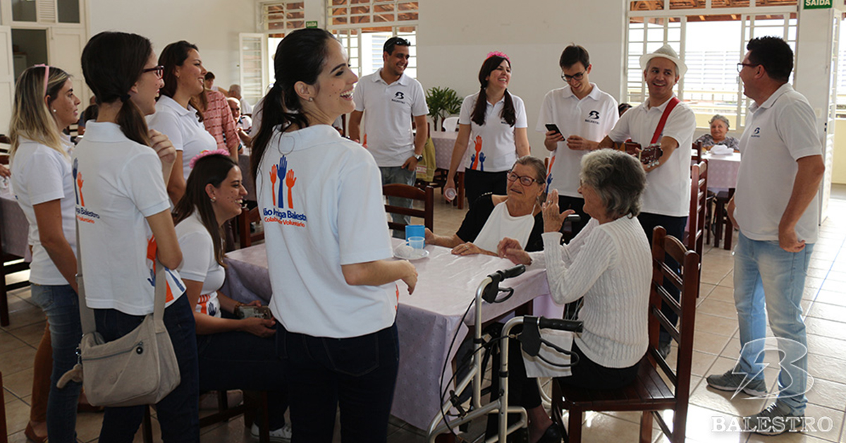 Leia mais sobre o artigo Projeto Voluntário Mão Amiga visita o Instituto Coronel João Leite